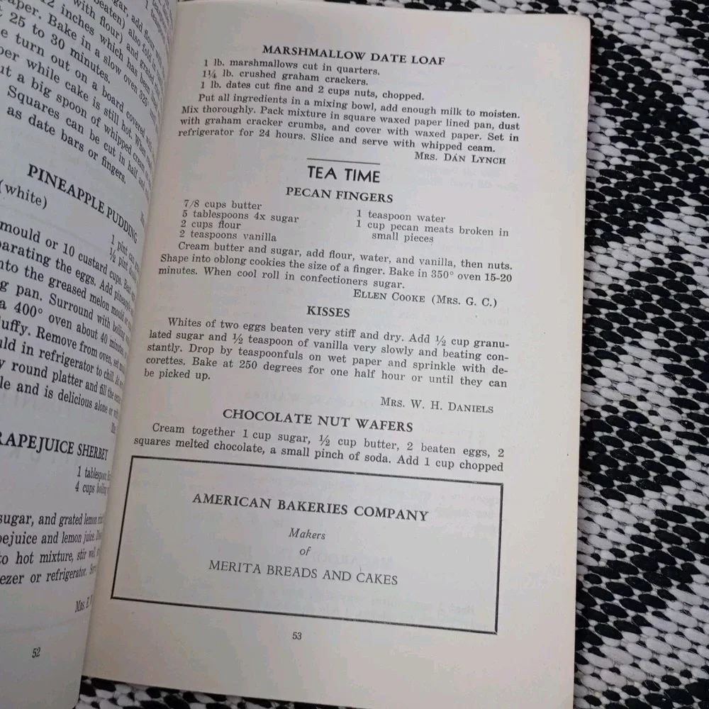 What's Cookin'? ‎ 1948  1st ED. Winston-Salem Woman's  Club Cookbook